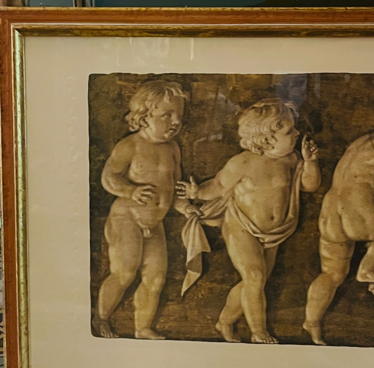 fa723 Long framed print of cherubs