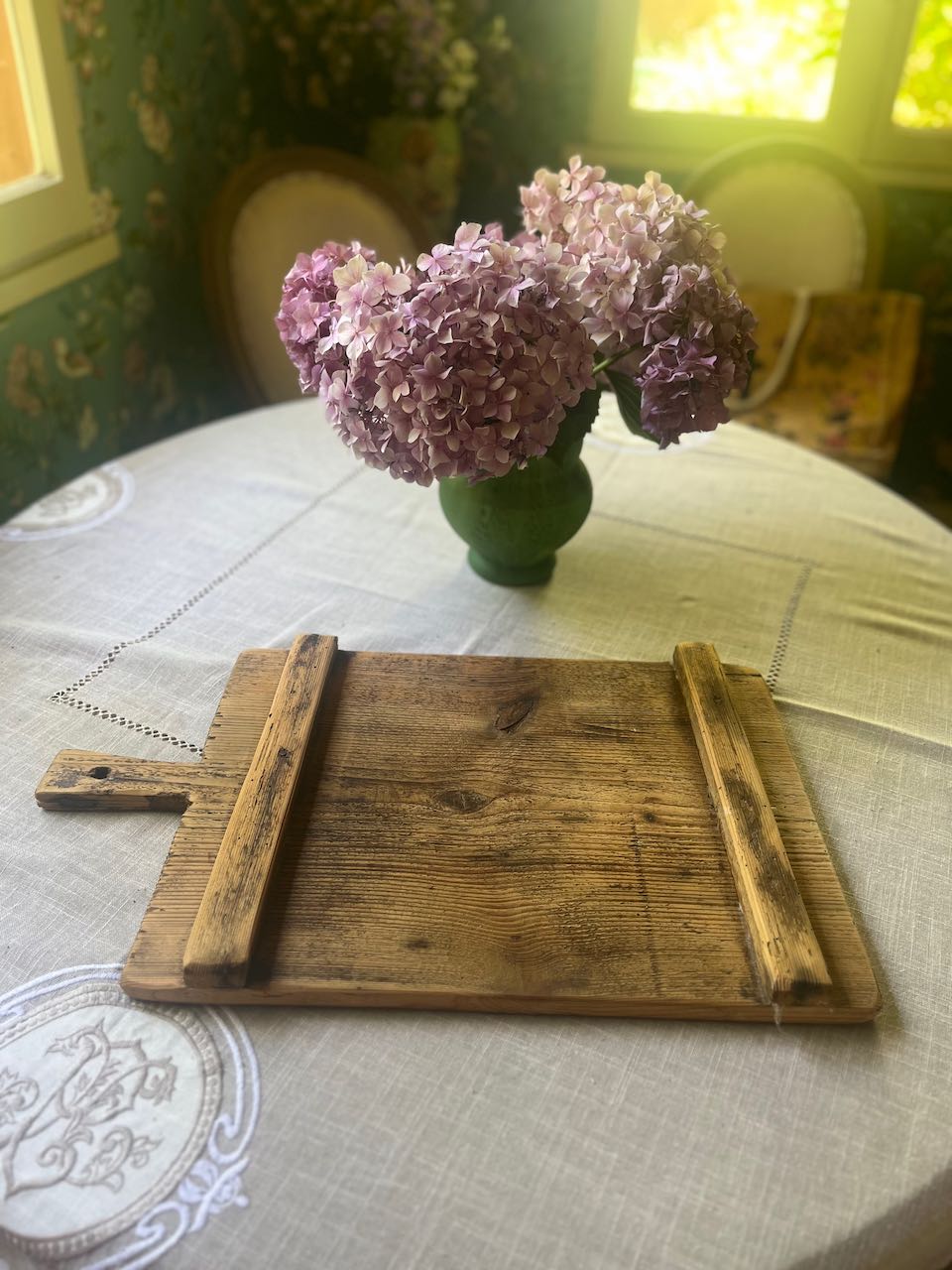 fa643 French antique chopping/bread board