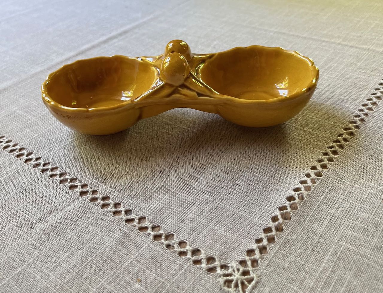 fa778 Mustard pottery 2 dish olive holder