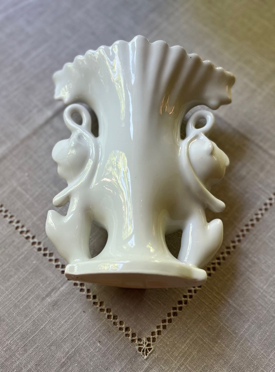 fa770 White porcelain Wedding day vase.