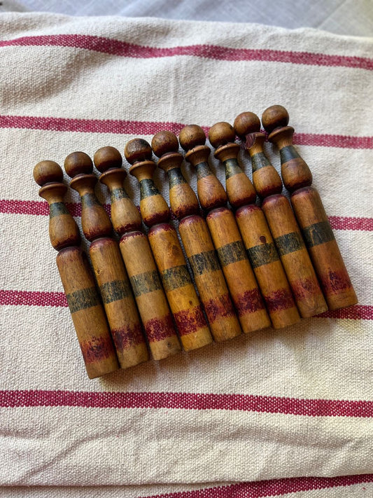 fa775 Set of french antique childrens skittles.