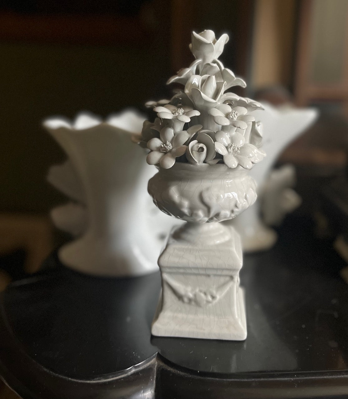 fa804 Porcelain italain antique ornament