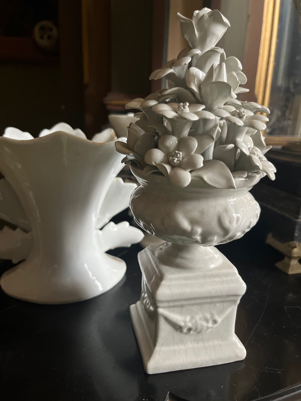 fa804 Porcelain italain antique ornament