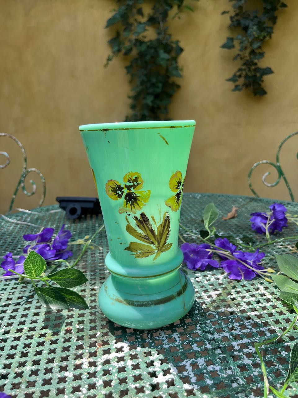 fa4637 pale green milk vase french vase