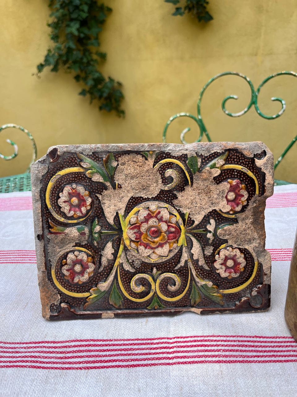 fa4630 French antique tile