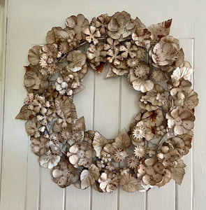 in3815 Metal handmade wreath