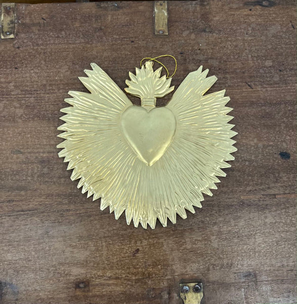 in3814 French inspired wall heart ray decoration